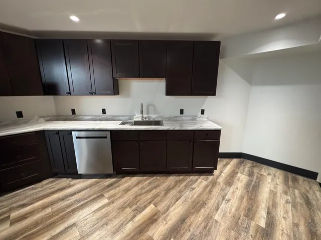 $1,195 | 219 South Badger Avenue, Appleton, WI 54914