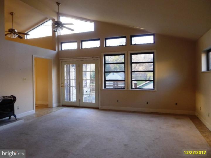 2644 Mill Road Boothwyn, PA 19061 - Photo 4 of 21 Gallery Image 4