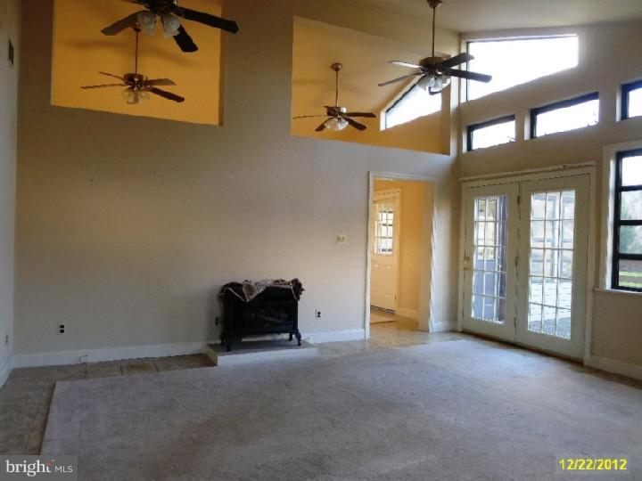 2644 Mill Road Boothwyn, PA 19061 - Photo 5 of 21 Gallery Image 5
