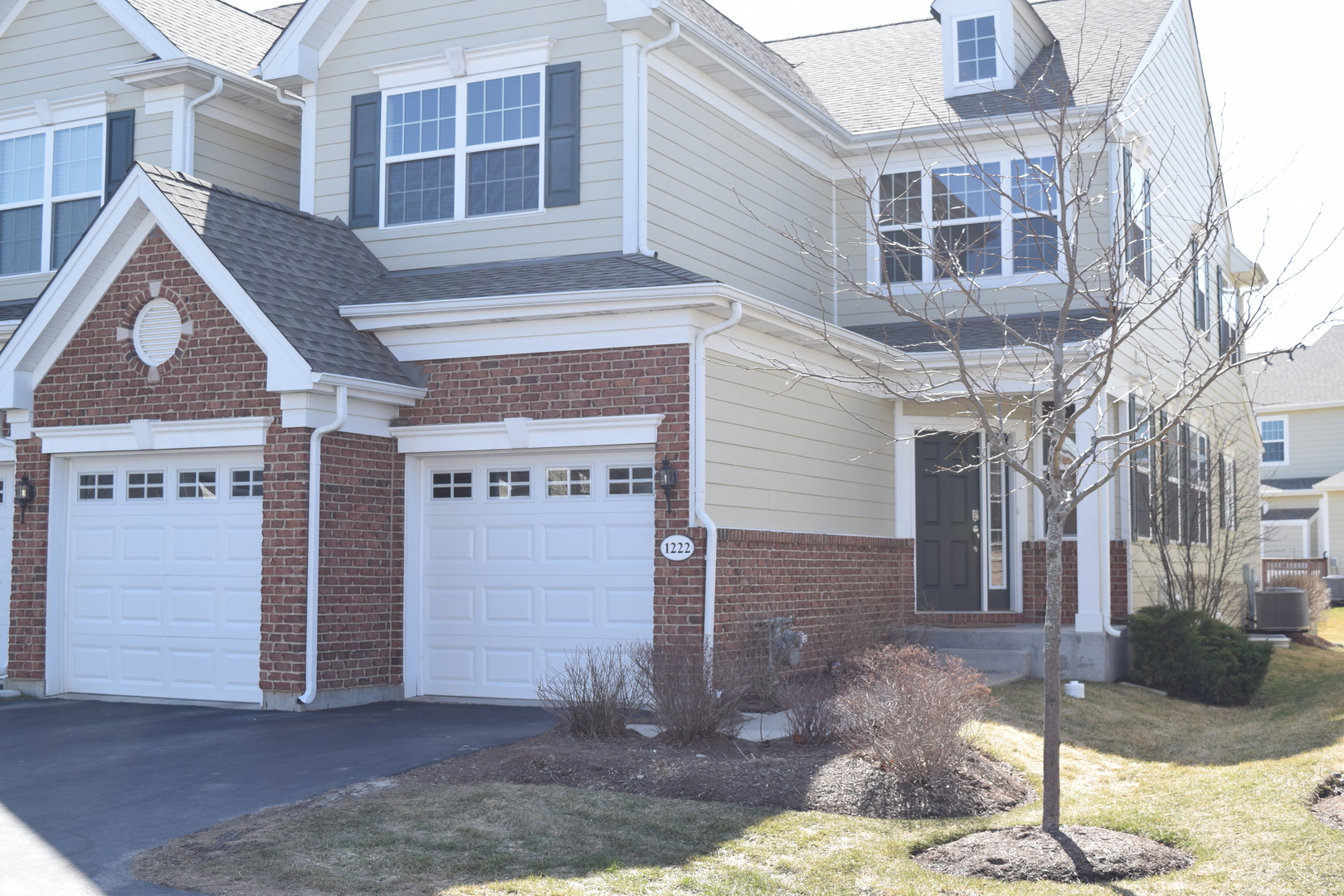 1222 Falcon Ridge Drive Elgin, IL 60124 - Photo 1 of 22