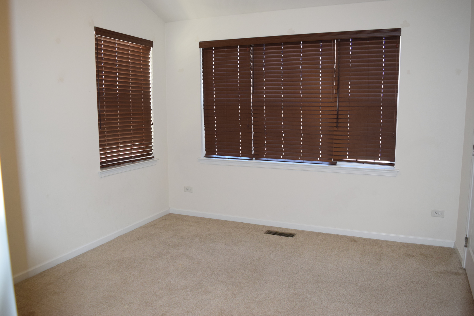 1222 Falcon Ridge Drive Elgin, IL 60124 - Photo 13 of 22