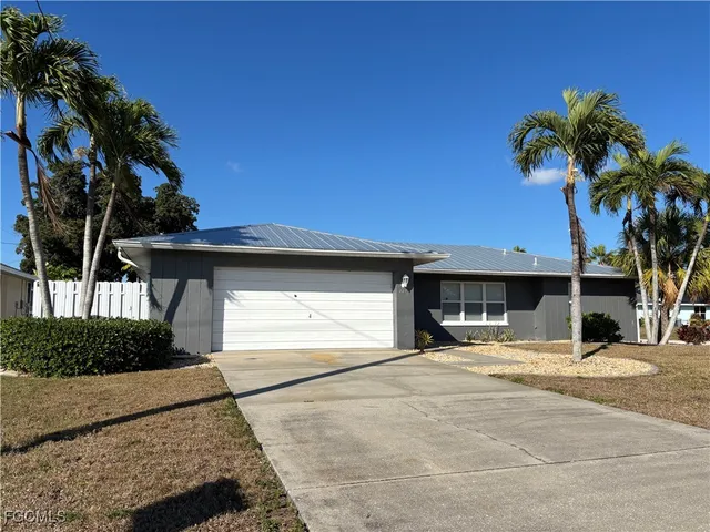 $349,900 | 4472 Coronado Parkway, Cape Coral, FL 33904