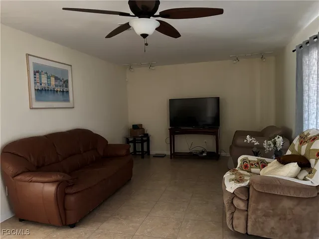$349,900 | 4472 Coronado Parkway, Cape Coral, FL 33904
