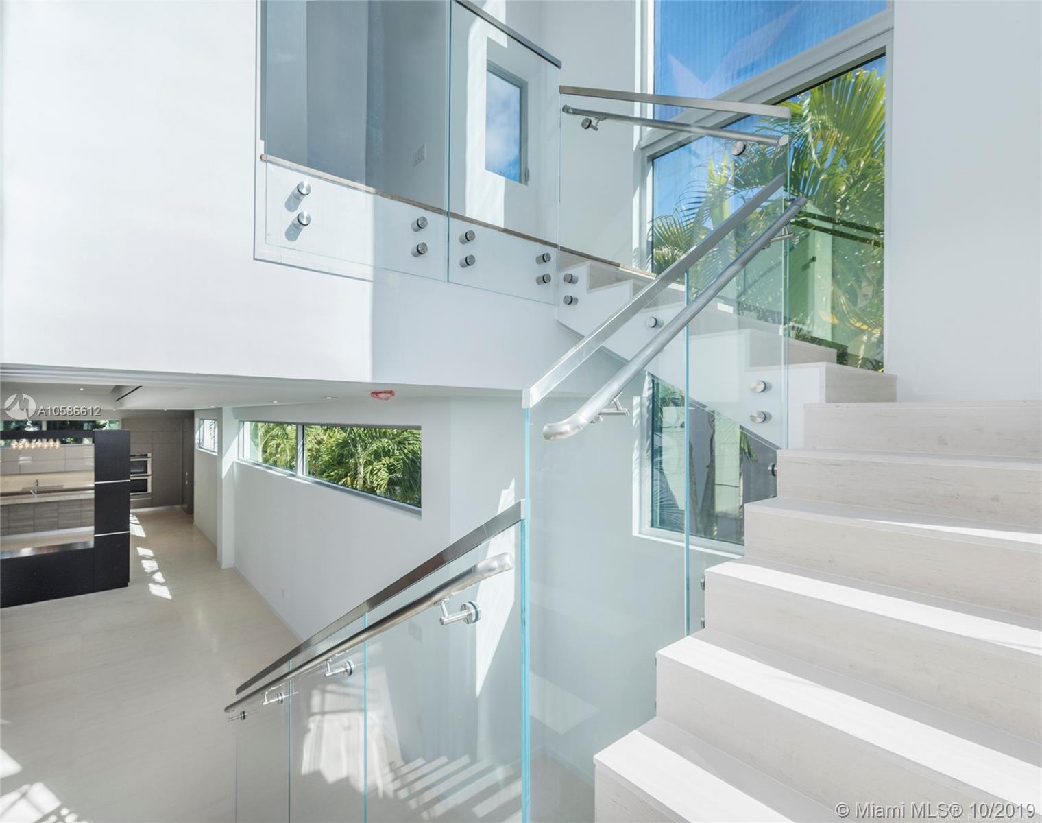 235 Ridgewood Road Key Biscayne, FL 33149 - Photo 21 of 34