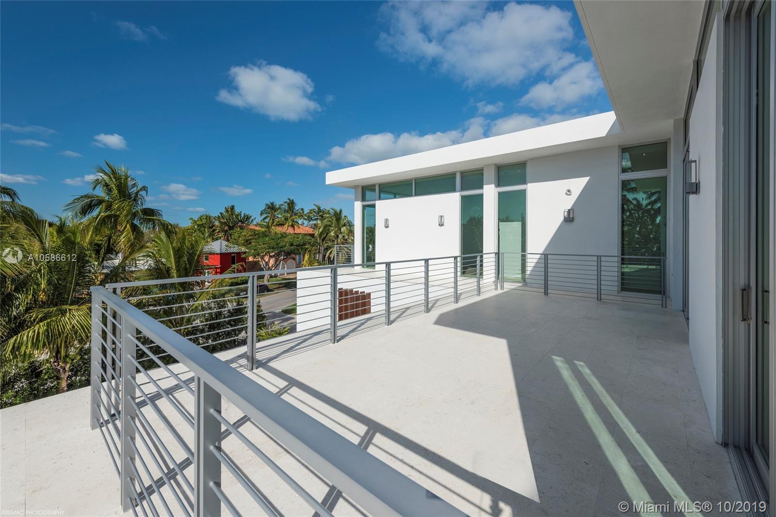 235 Ridgewood Road Key Biscayne, FL 33149 - Photo 22 of 34