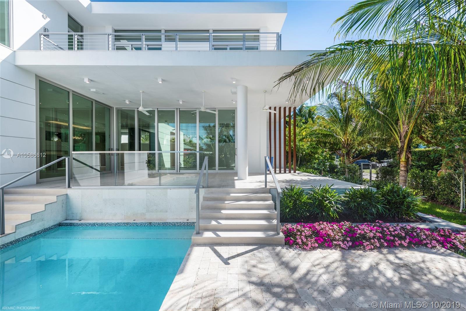 235 Ridgewood Road Key Biscayne, FL 33149 - Photo 30 of 34