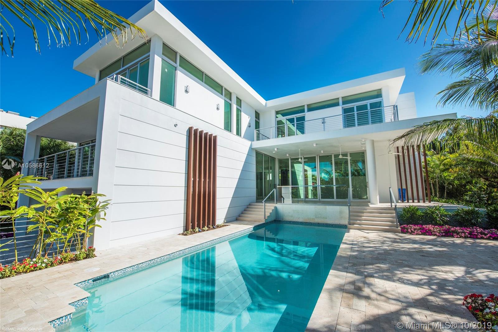 235 Ridgewood Road Key Biscayne, FL 33149 - Photo 33 of 34