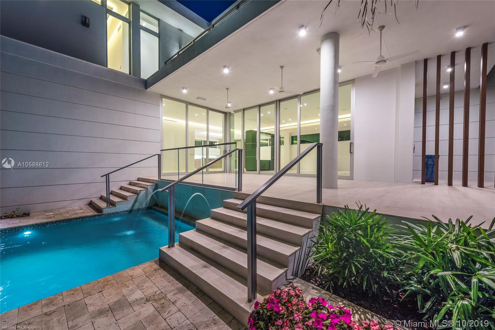 235 Ridgewood Road Key Biscayne, FL 33149 - Photo 9 of 34