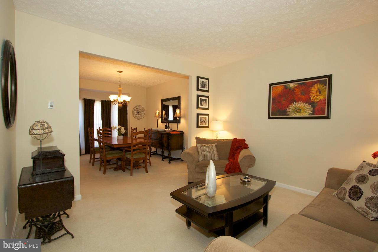 3216 Peverly Run Road Abingdon, MD 21009 - Photo 3 of 30 Living Room
