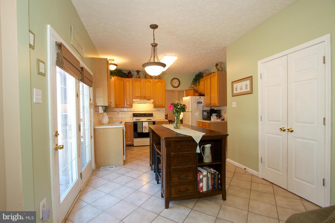 3216 Peverly Run Road Abingdon, MD 21009 - Photo 8 of 30 Kitchen