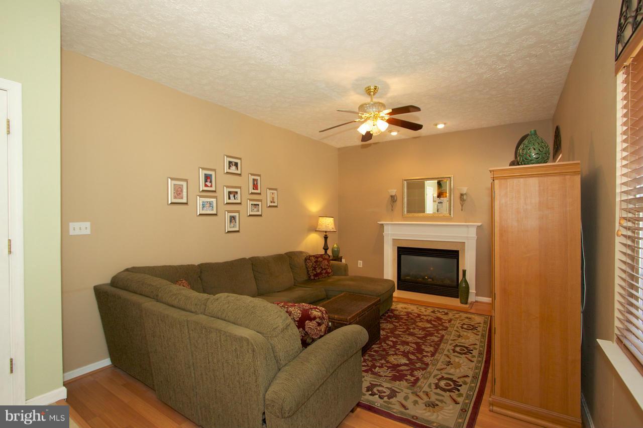 3216 Peverly Run Road Abingdon, MD 21009 - Photo 9 of 30 Family Room