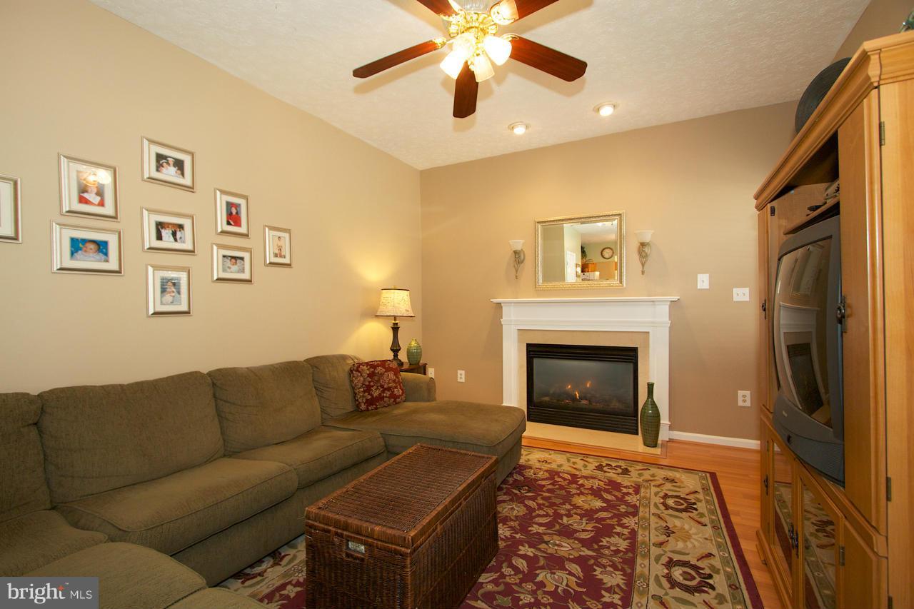 3216 Peverly Run Road Abingdon, MD 21009 - Photo 10 of 30 Family Room