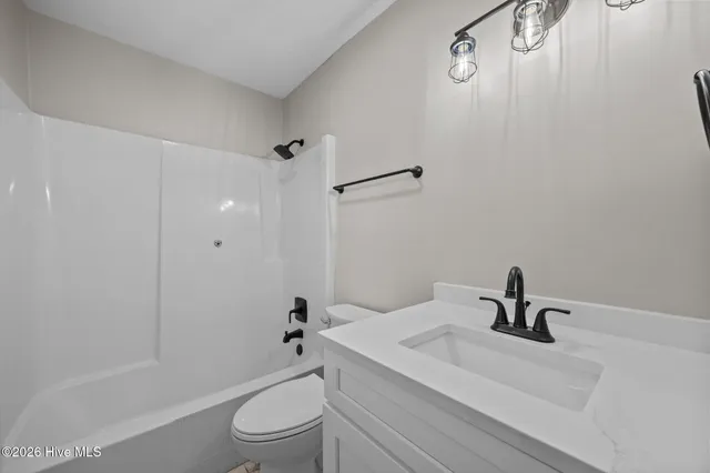 $243,999 | 204 Commerce Street, Greenville, NC 27858