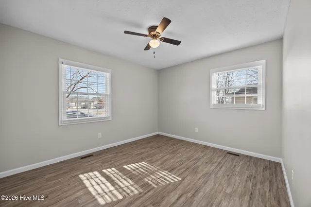 $243,999 | 204 Commerce Street, Greenville, NC 27858