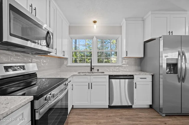 $243,999 | 204 Commerce Street, Greenville, NC 27858