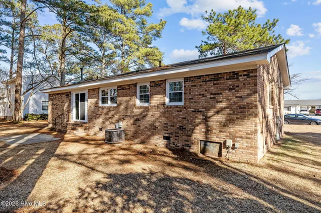 $243,999 | 204 Commerce Street, Greenville, NC 27858