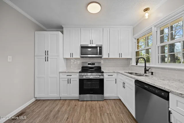 $243,999 | 204 Commerce Street, Greenville, NC 27858