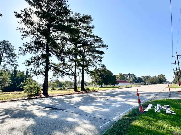 $189,900 | 13168 Highway 44, Gonzales, LA 70737