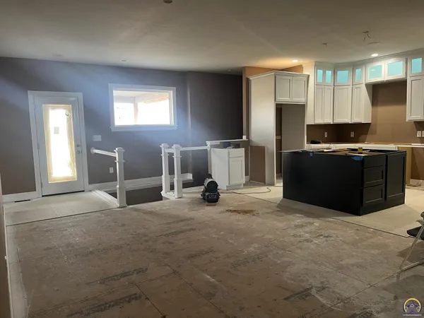 $474,900 | 3049 Southwest Auburn Road, Topeka, KS 66614