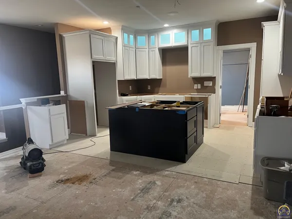 $474,900 | 3049 Southwest Auburn Road, Topeka, KS 66614