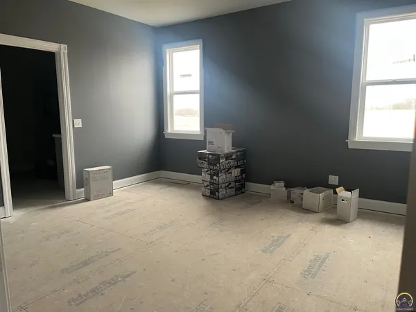 $474,900 | 3049 Southwest Auburn Road, Topeka, KS 66614