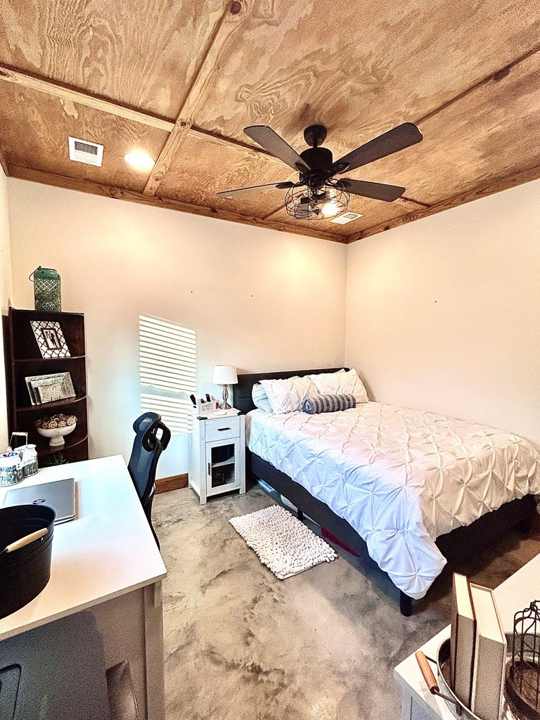 1702 Camp Shelor Road Manning, SC 29102 - Photo 13 of 28
