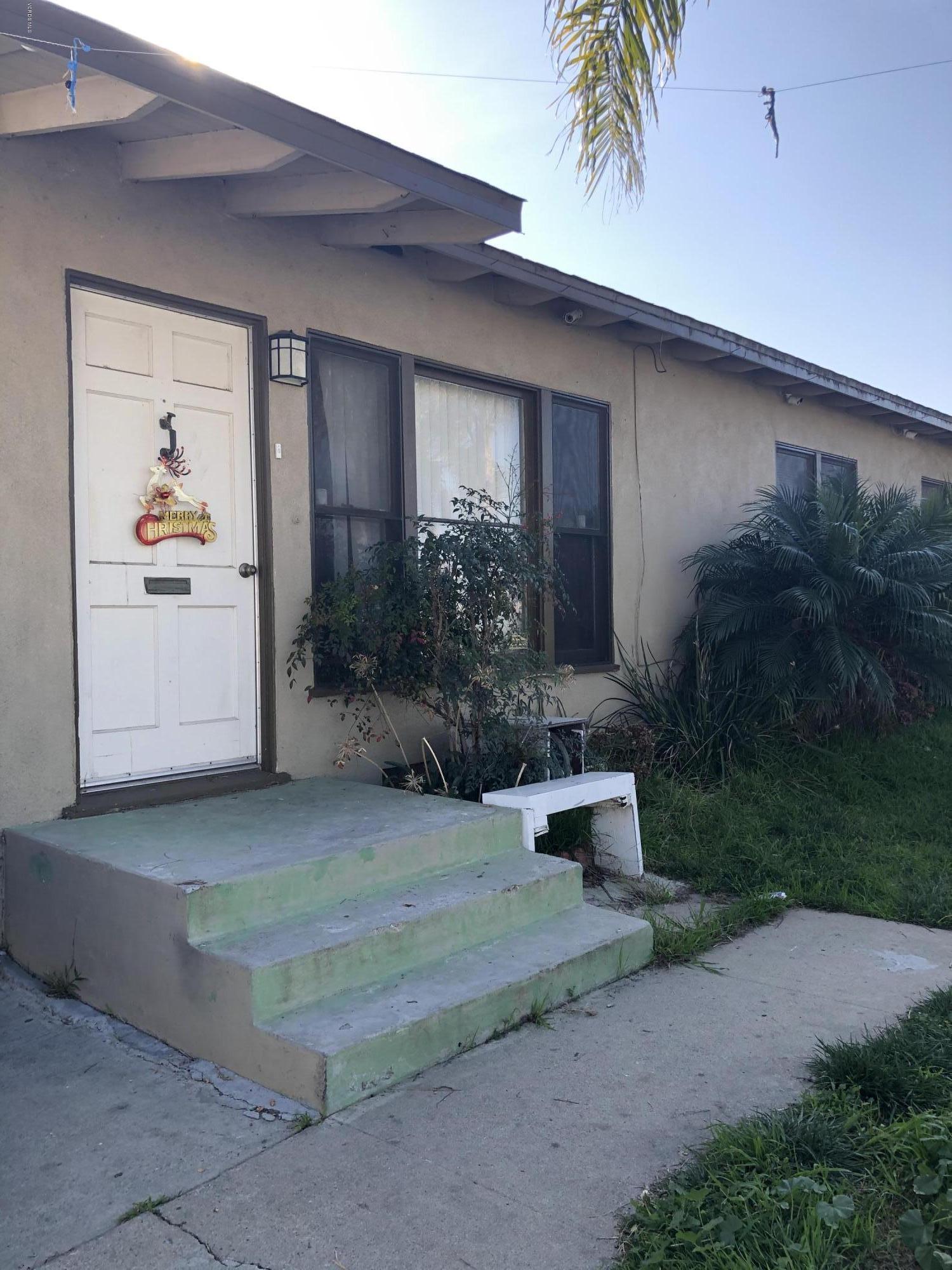 252 Ashton Street Oxnard, CA 93033 - Photo 2 of 5 7AB5375C-196C-4375-9CE0-522321DA6B6E