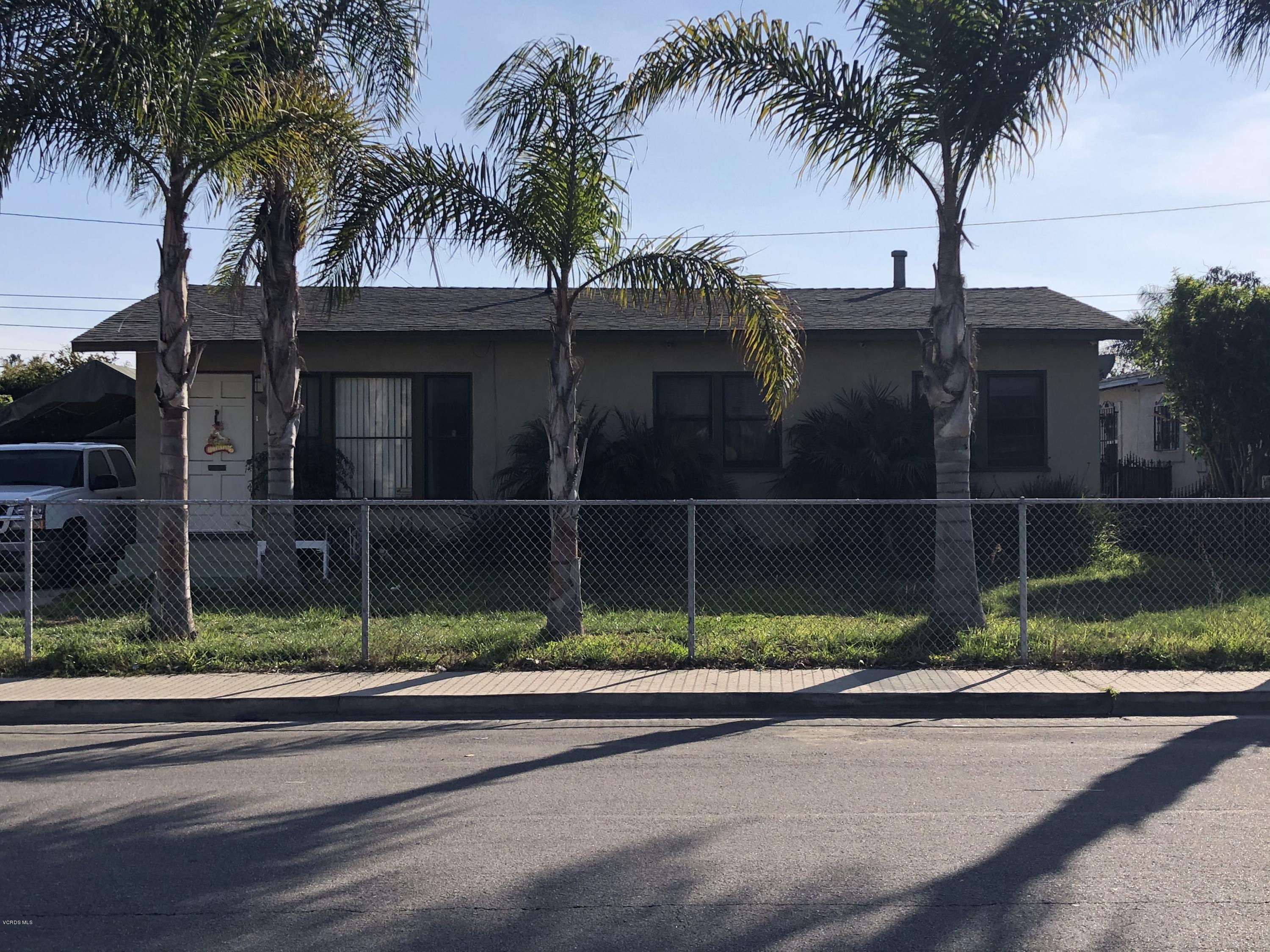 252 Ashton Street Oxnard, CA 93033 - Photo 4 of 5 A84C62DB-28E6-4A43-B353-EBCFDA0EEB10