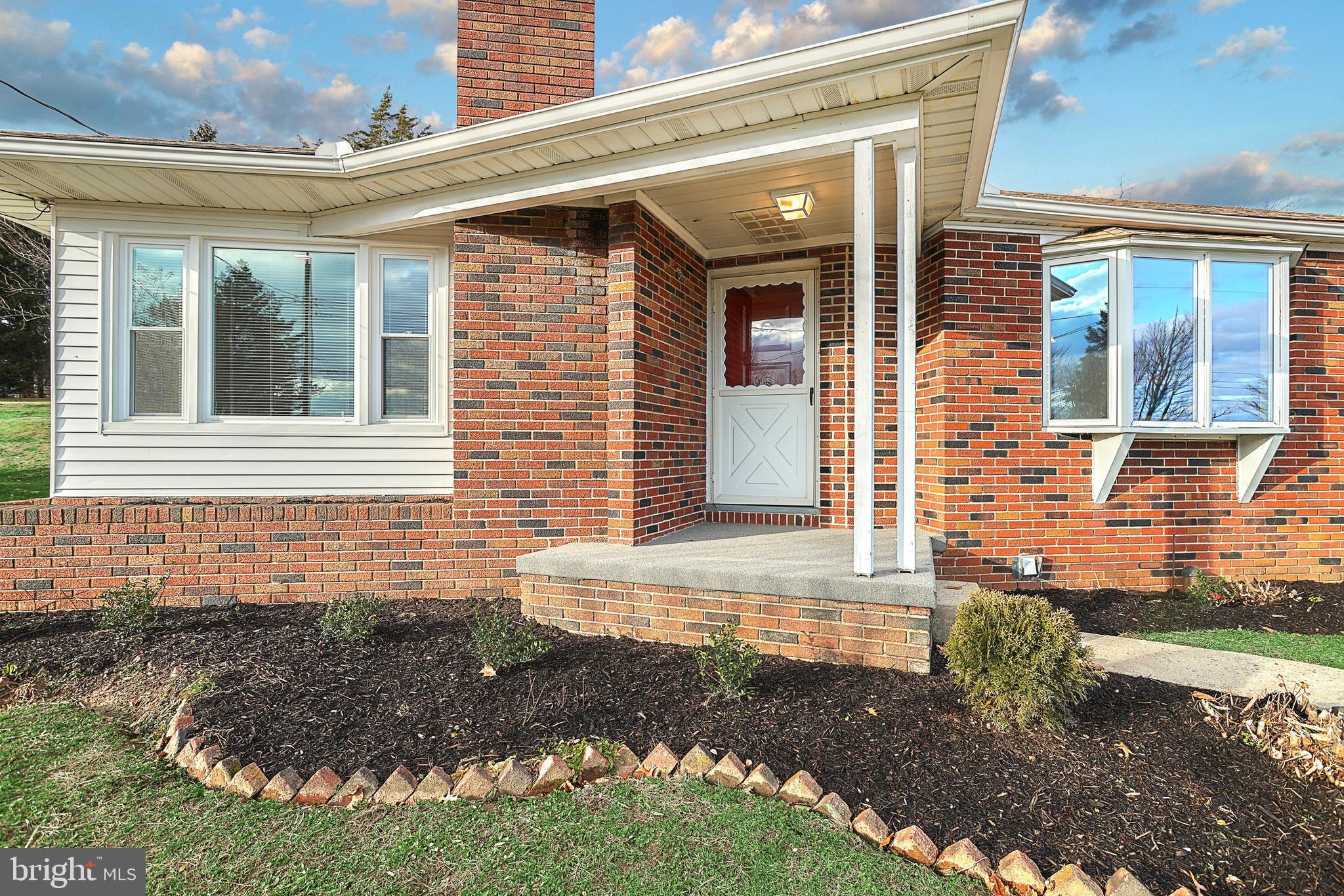31 Merrin Road York, PA 17402 - Photo 3 of 40 Gallery Image 3