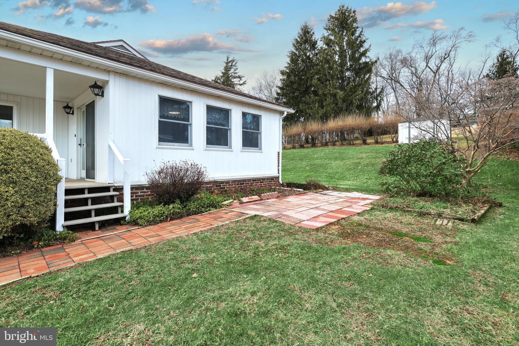 31 Merrin Road York, PA 17402 - Photo 5 of 40 Gallery Image 5