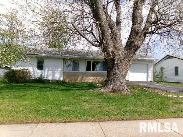 $139,900 | 1709 West Cloverdale Road, Chillicothe, IL 61523