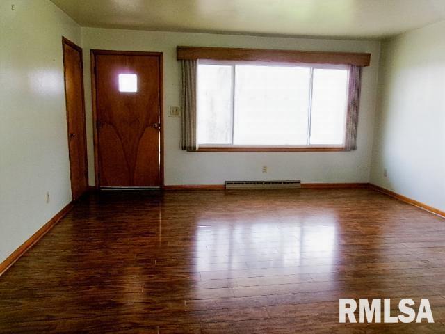 1709 West Cloverdale Road Chillicothe, IL 61523 - Photo 2 of 15