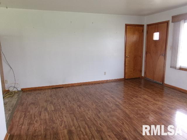 1709 West Cloverdale Road Chillicothe, IL 61523 - Photo 3 of 15