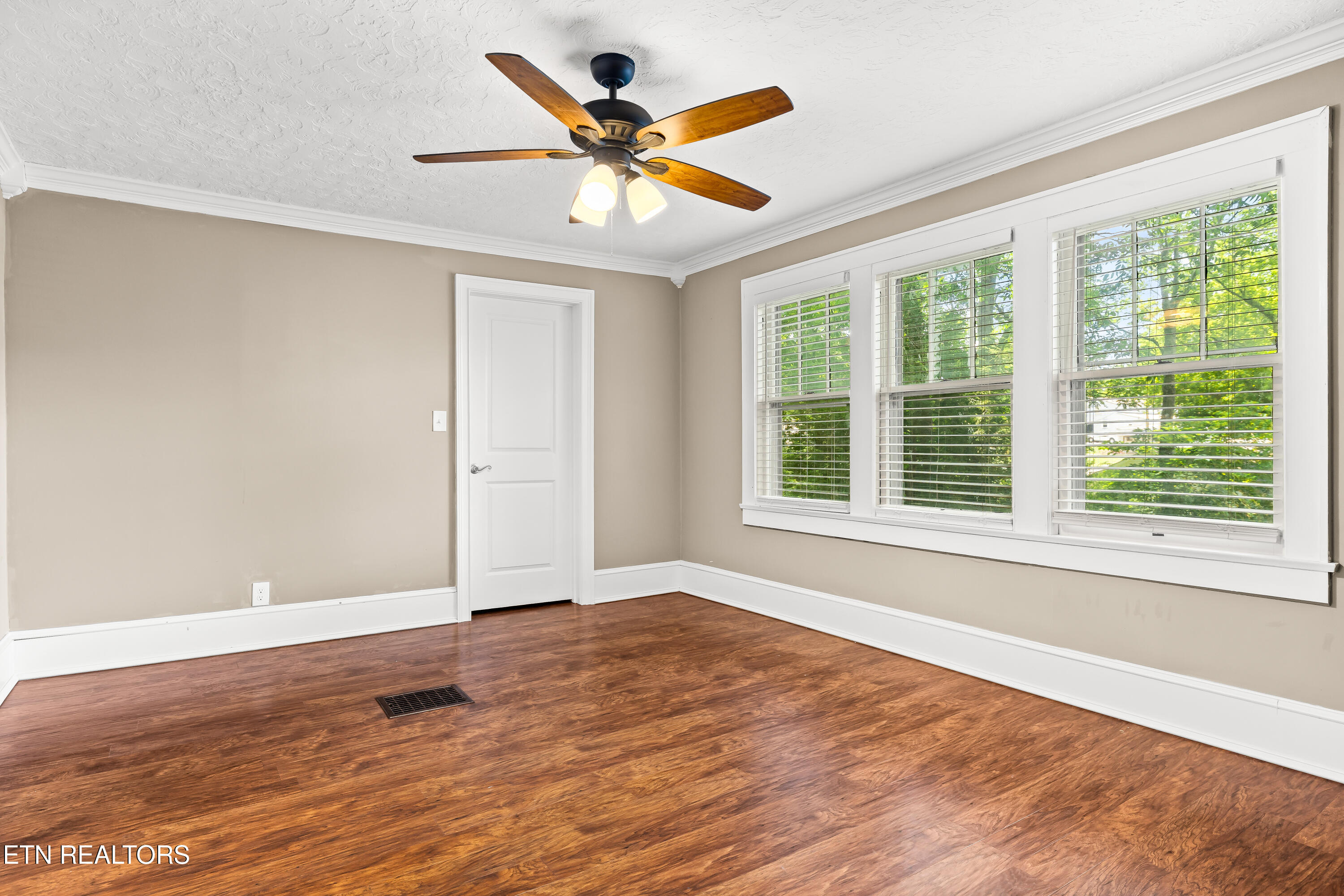 1014 Sevierville Road Maryville, TN 37804 - Photo 33 of 52 1014SeviervilleRd-28