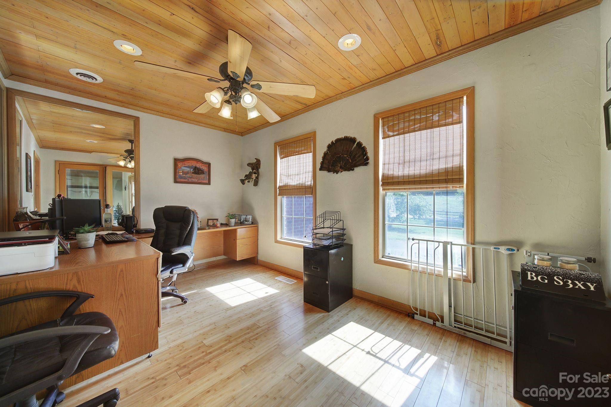 332 Boggs Road Thomasville, NC 27360 - Photo 12 of 41 a living room with furniture and a window