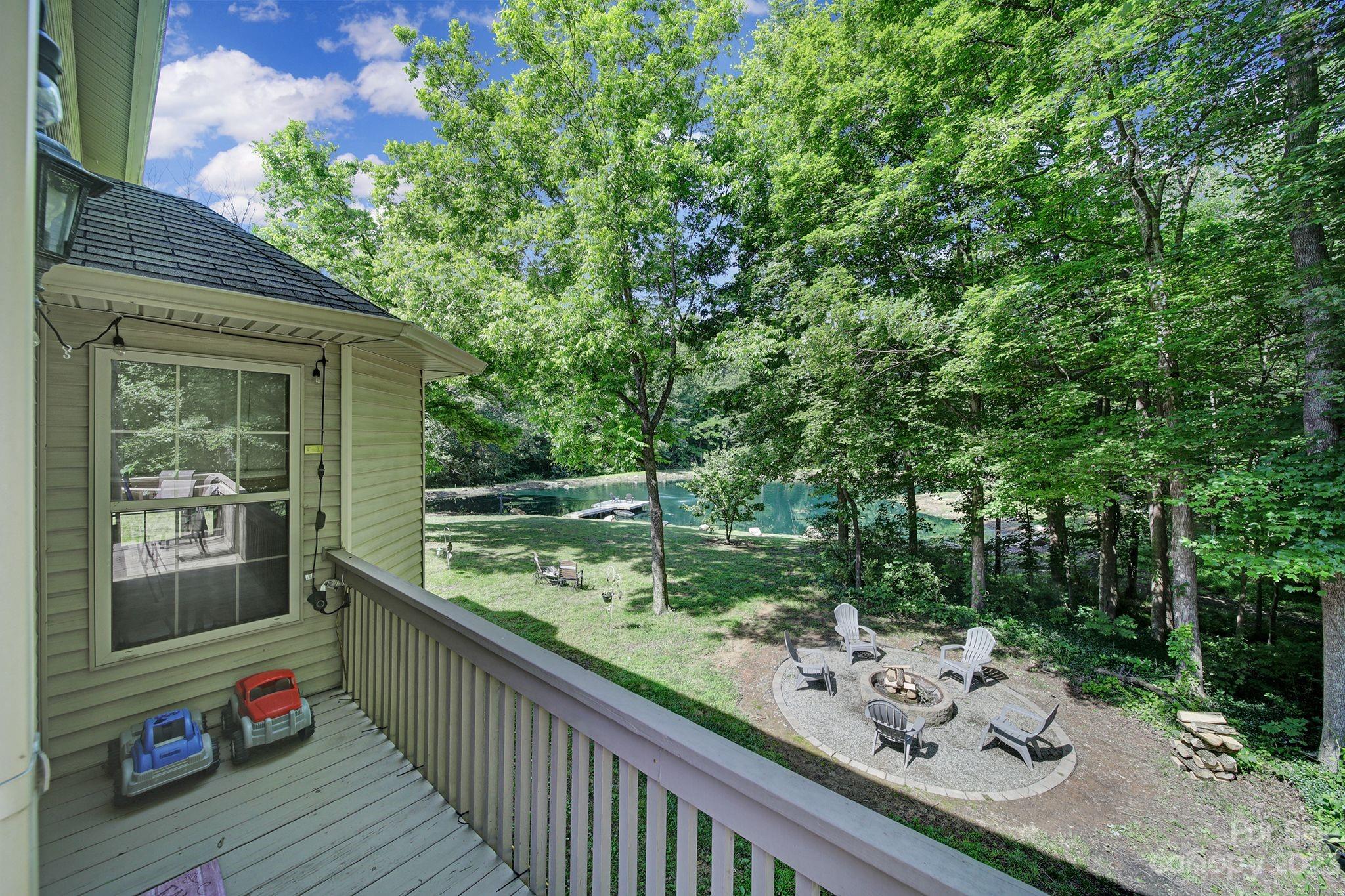 332 Boggs Road Thomasville, NC 27360 - Photo 36 of 41 a view of a two chairs in the balcony