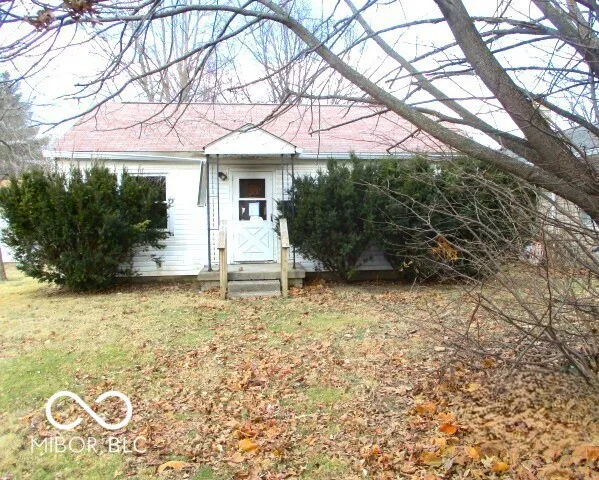 $99,900 | 504 West Broadway Street, Greenwood, IN 46142