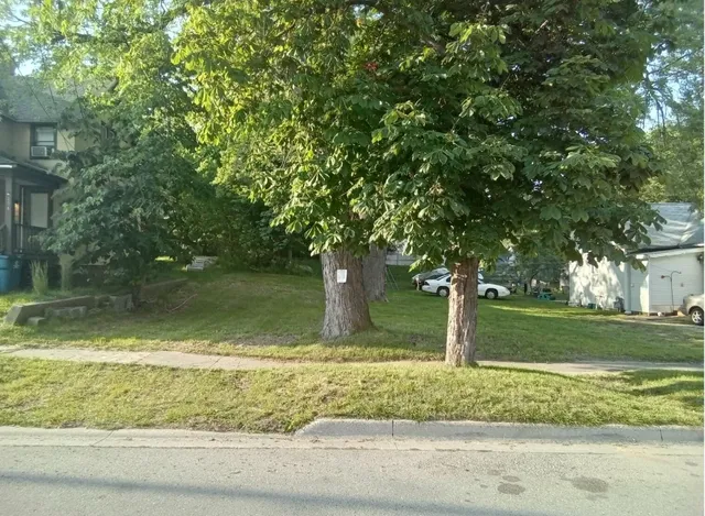 $30,000 | 150 Monroe Street, Manistee, MI 49660