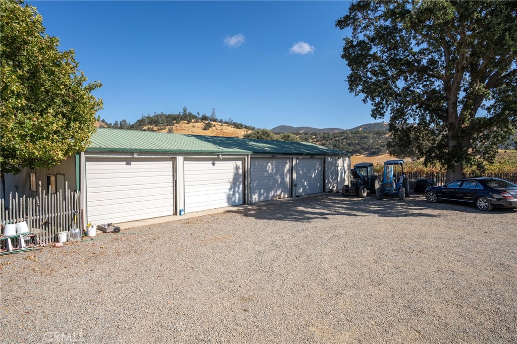 61173 Argyle Road King City, CA 93930 - Photo 7 of 32