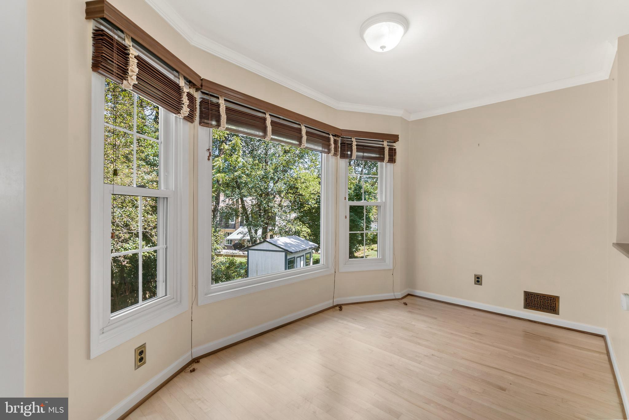 11912 Riders Lane Reston, VA 20191 - Photo 19 of 69