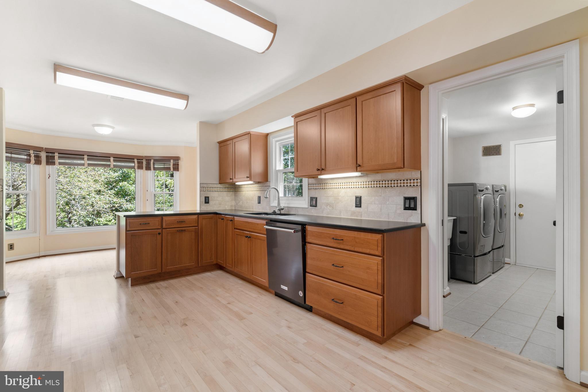 11912 Riders Lane Reston, VA 20191 - Photo 21 of 69