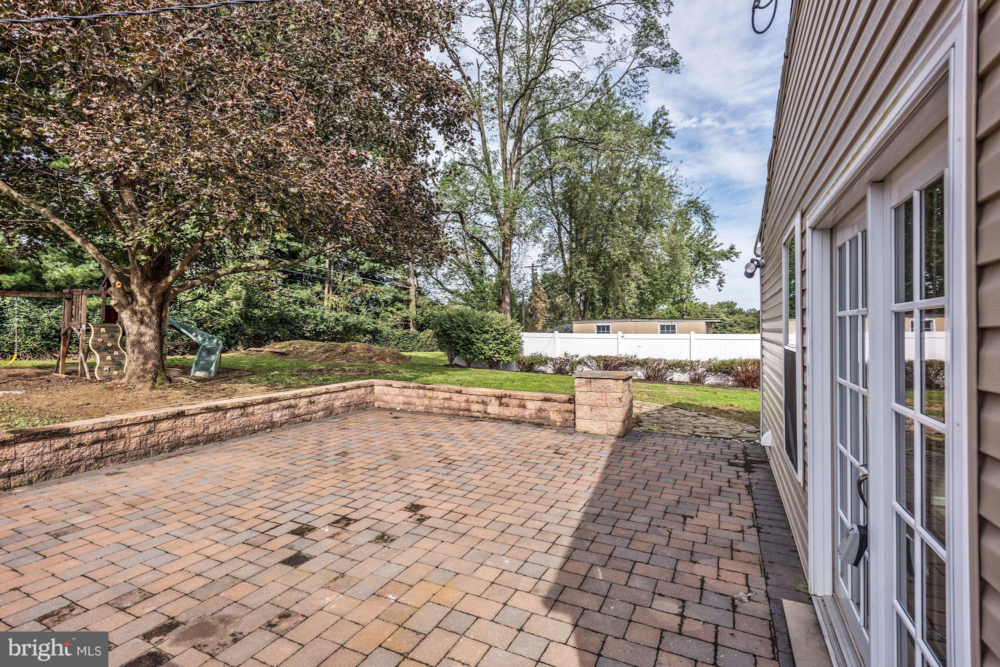 331 Walgrove Road Reisterstown, MD 21136 - Photo 22 of 24 Patio