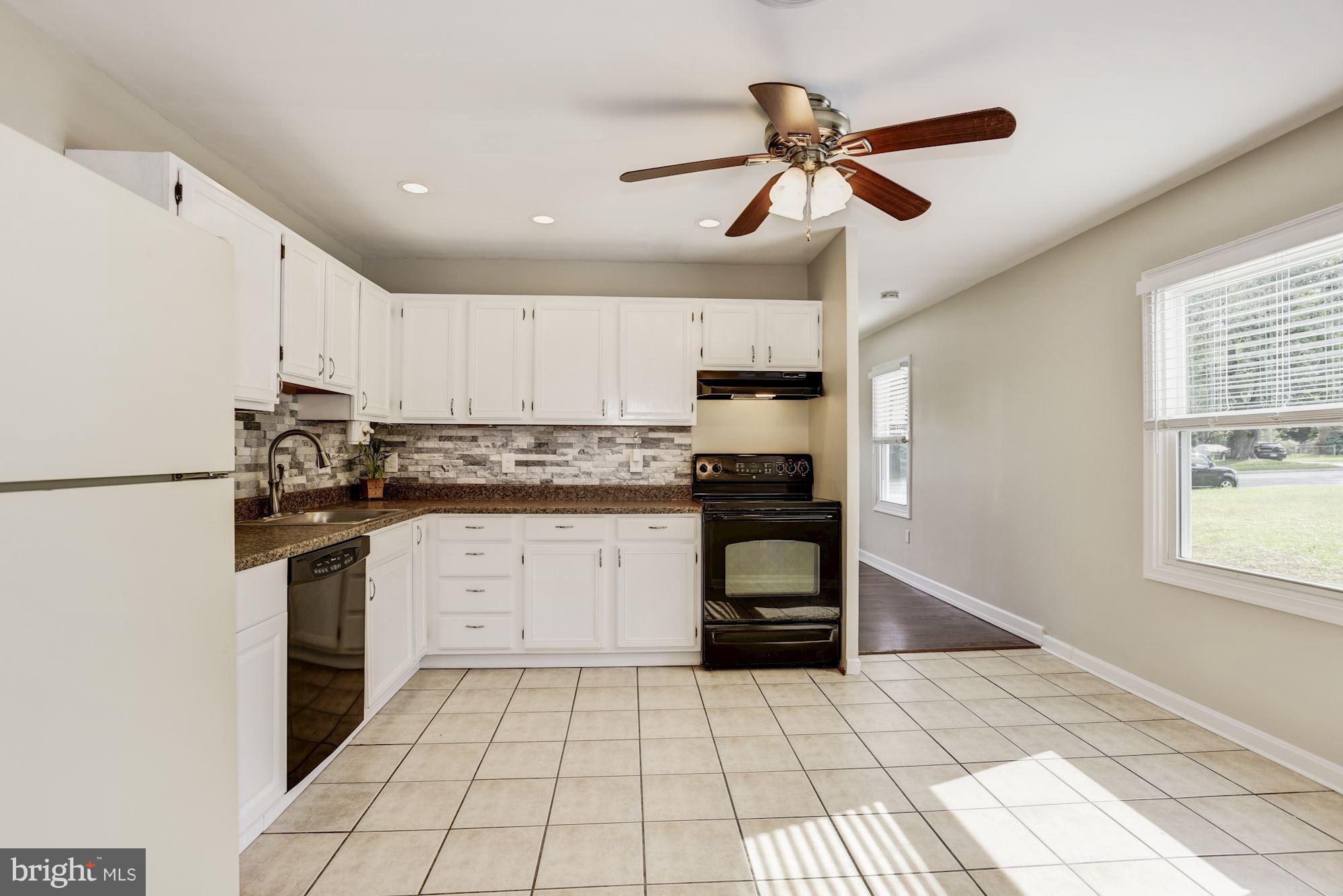 331 Walgrove Road Reisterstown, MD 21136 - Photo 8 of 24 Kitchen