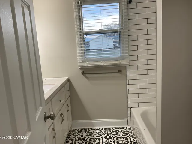 $175,000 | 179 Chester Levee Road, Jackson, TN 38301