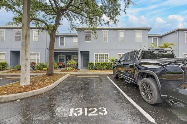 $1,900 | 13123 Kings Crossing Drive, Gibsonton, FL 33534