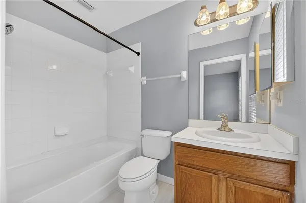 $1,900 | 13123 Kings Crossing Drive, Gibsonton, FL 33534
