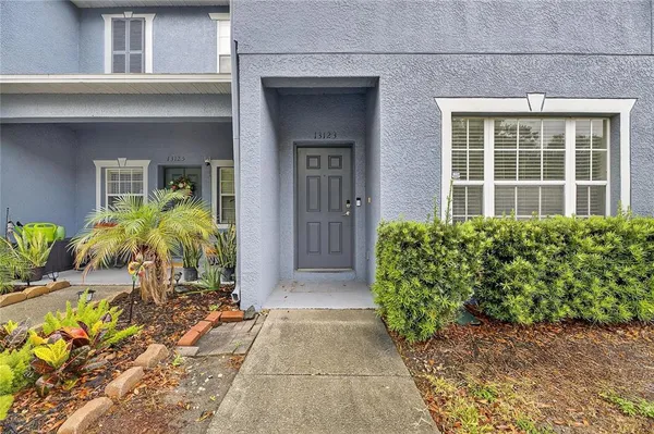$1,900 | 13123 Kings Crossing Drive, Gibsonton, FL 33534