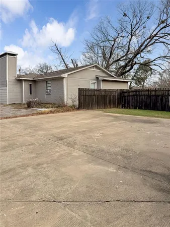$895,000 | 2508 West Crawford Street, Denison, TX 75020