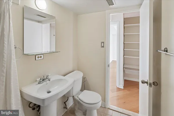 $2,750 | 4970 Battery Lane, Unit 409, Bethesda, MD 20814