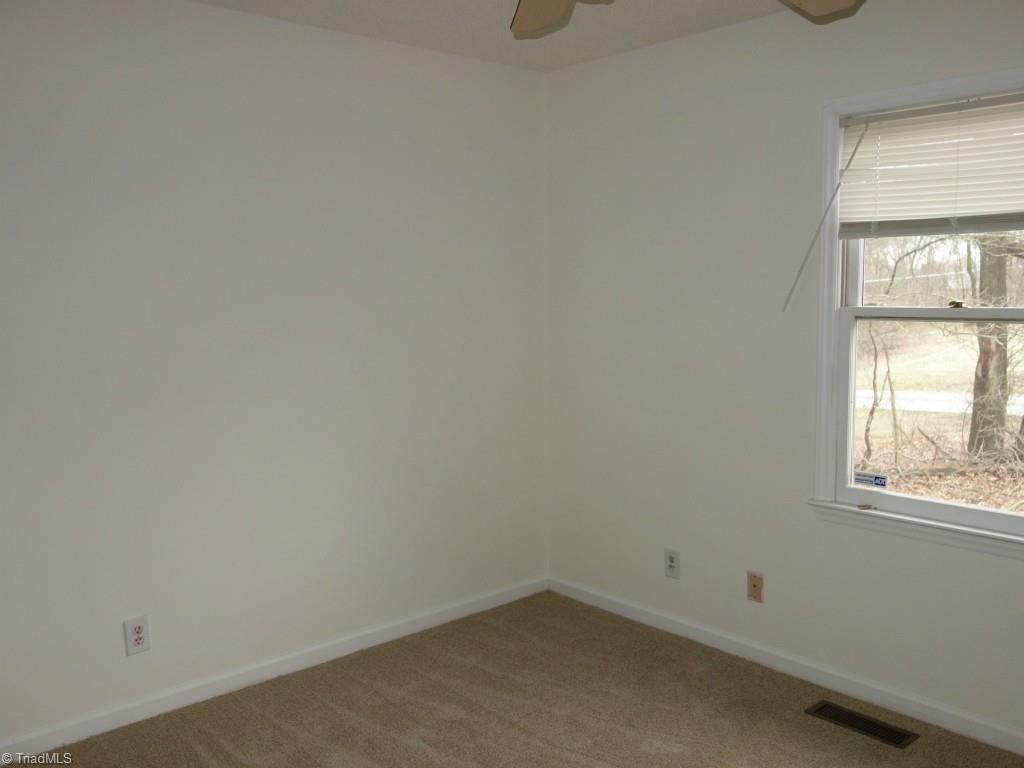197 Deerfield Country Road Randleman, NC 27317 - Photo 11 of 15 Gallery Image 11